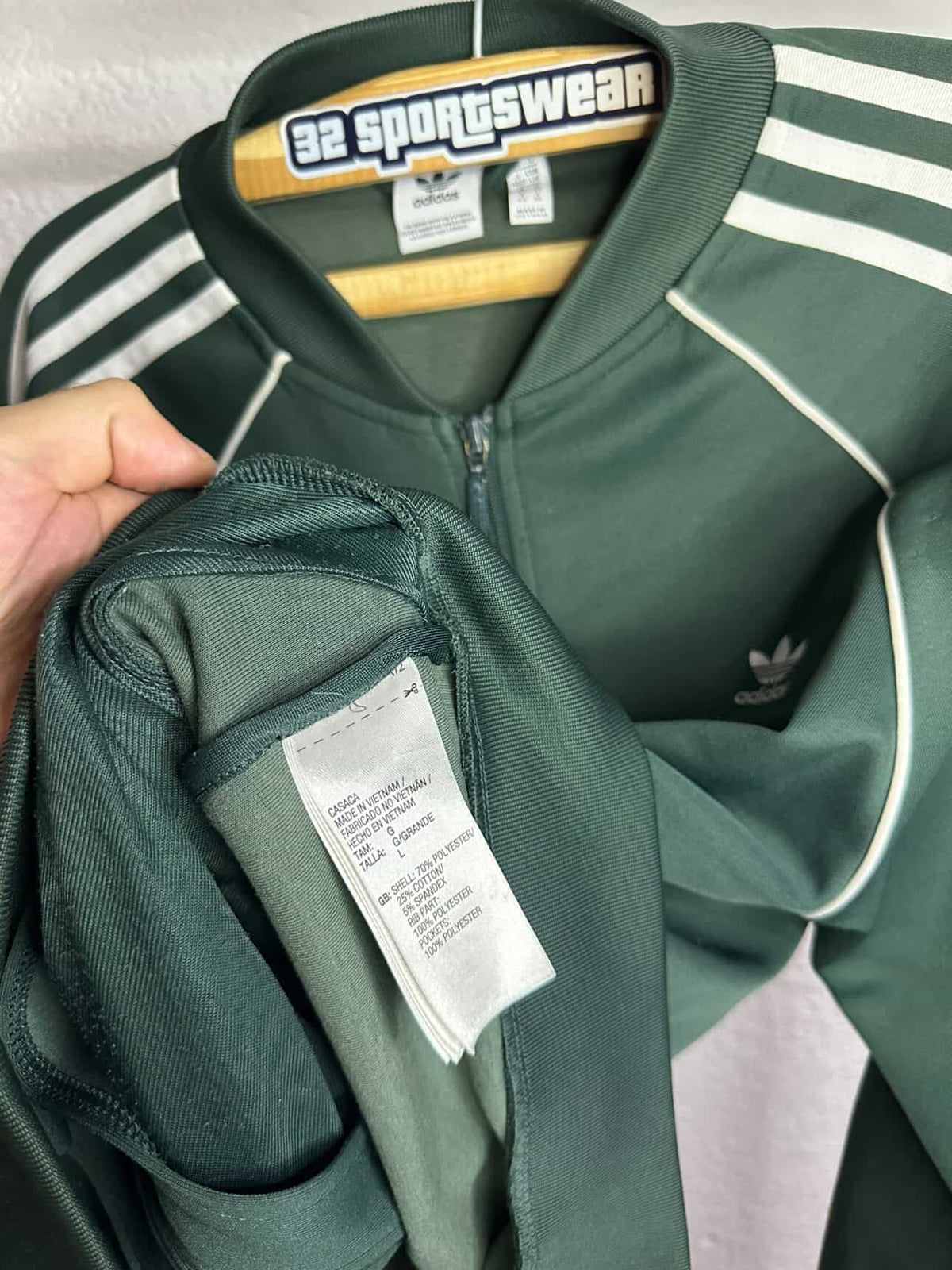 Campera Adidas Originals SST (L)