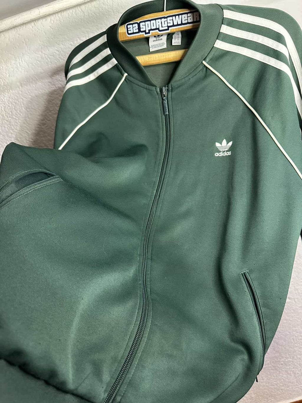 Campera Adidas Originals SST (L)