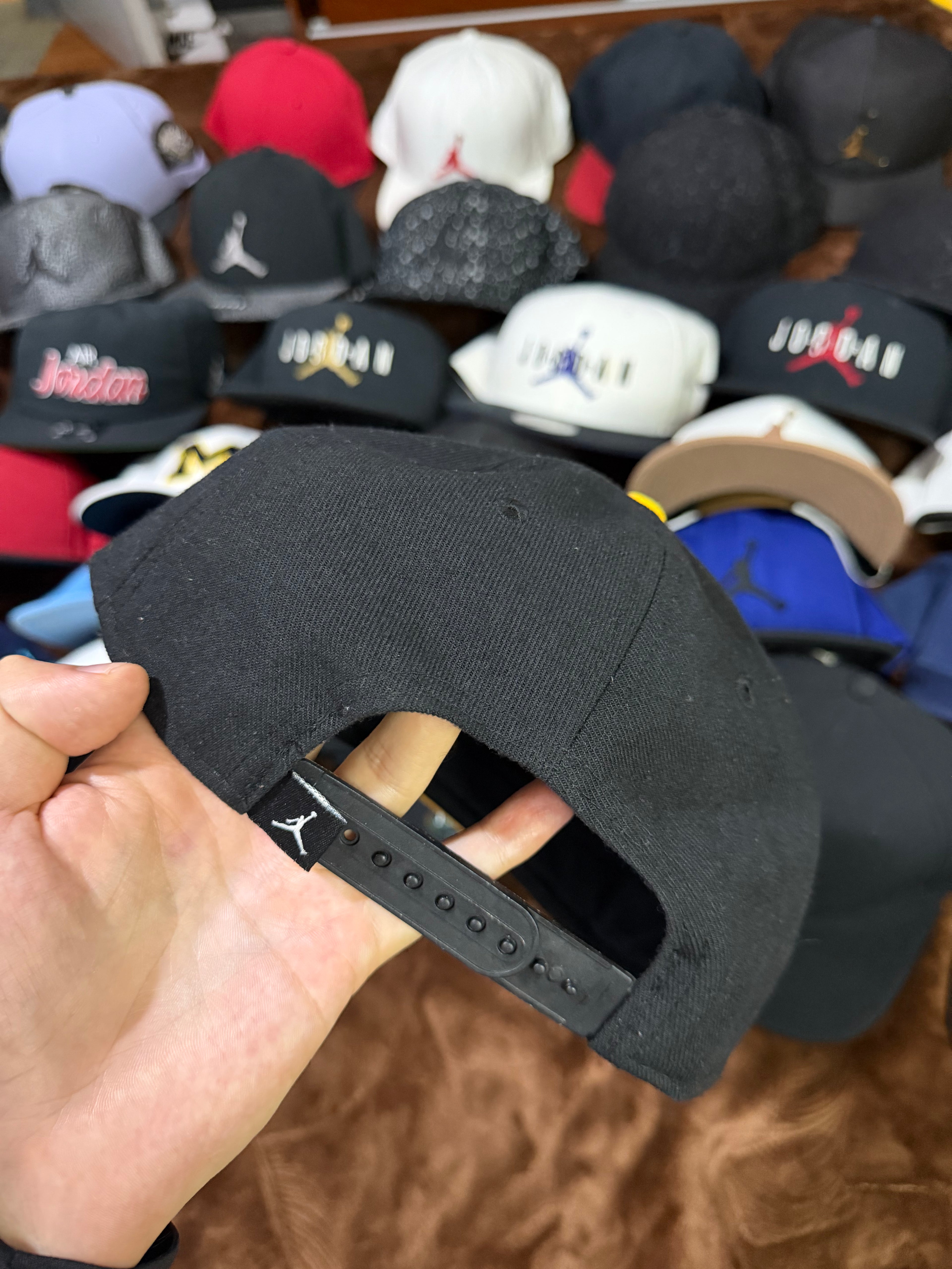 Gorra Jordan Retro 4 “Gray Flight”  🎨