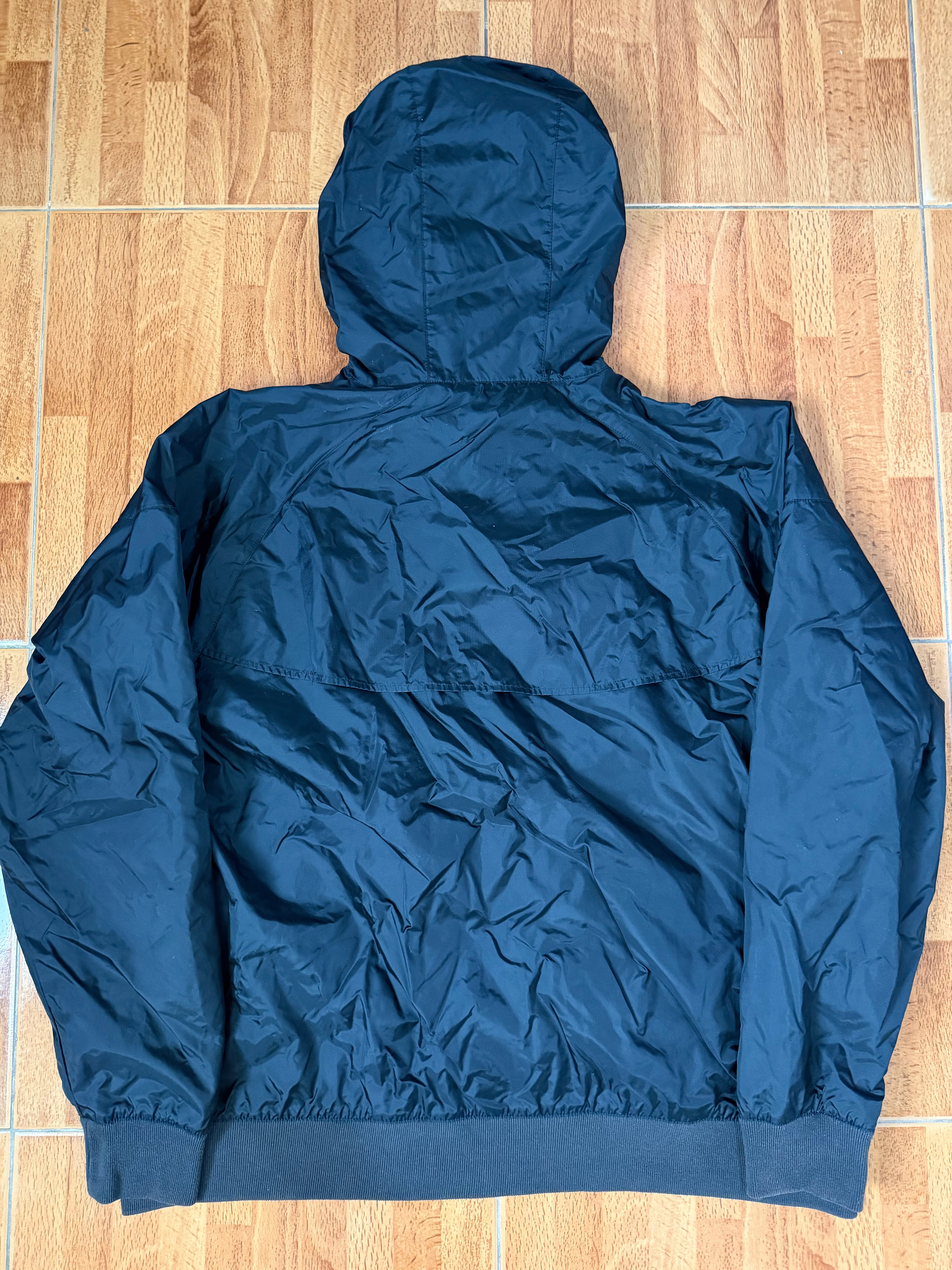 Piloto Rompeviento Nike Windrunner (S)