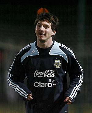 Buzo Adidas entrenamiento Argentina 2009 - (M)