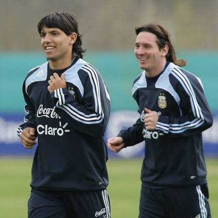 Buzo Adidas entrenamiento Argentina 2009 - (M)